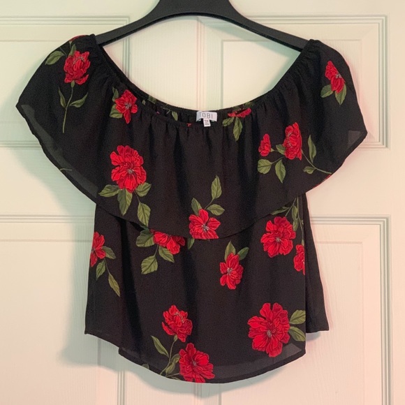 Tobi Black Off Shoulder Blouse - Picture 3 of 4